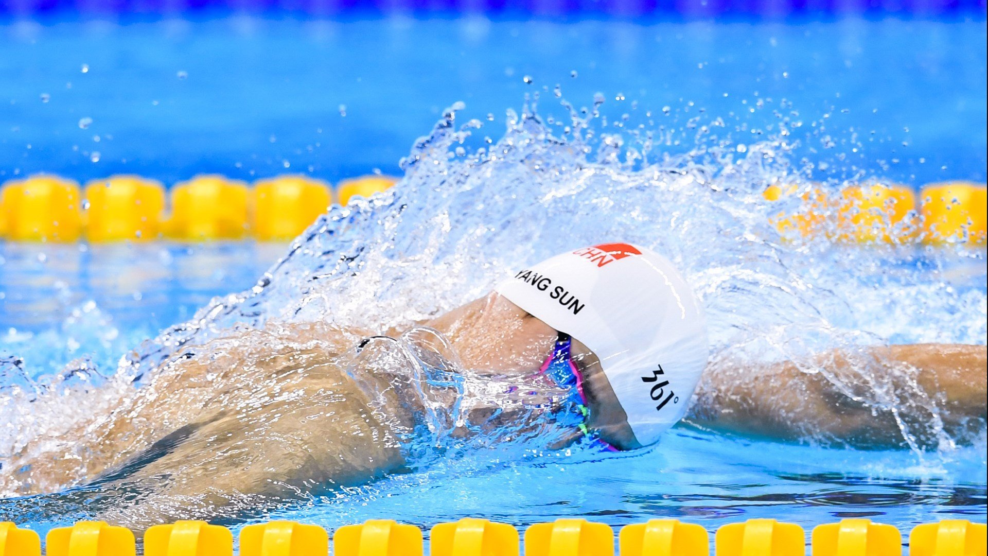 年度明星榜单火热出炉,你心中谁是最耀眼?