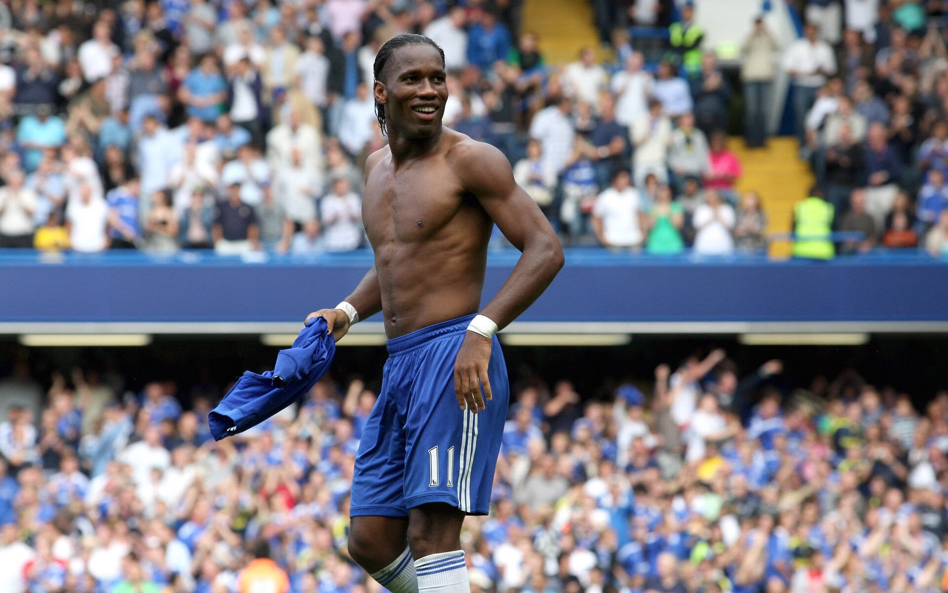 九游游戏中心官网-18岁法国天才锋线成转会市场香饽饽，六大豪门争抢，法国天才zywoo